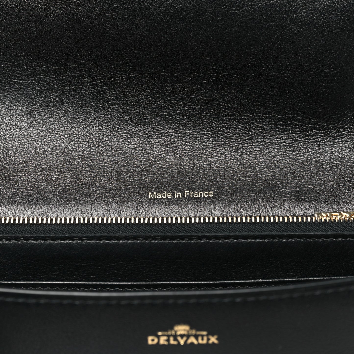 Calfskin Tempete Pochette Black