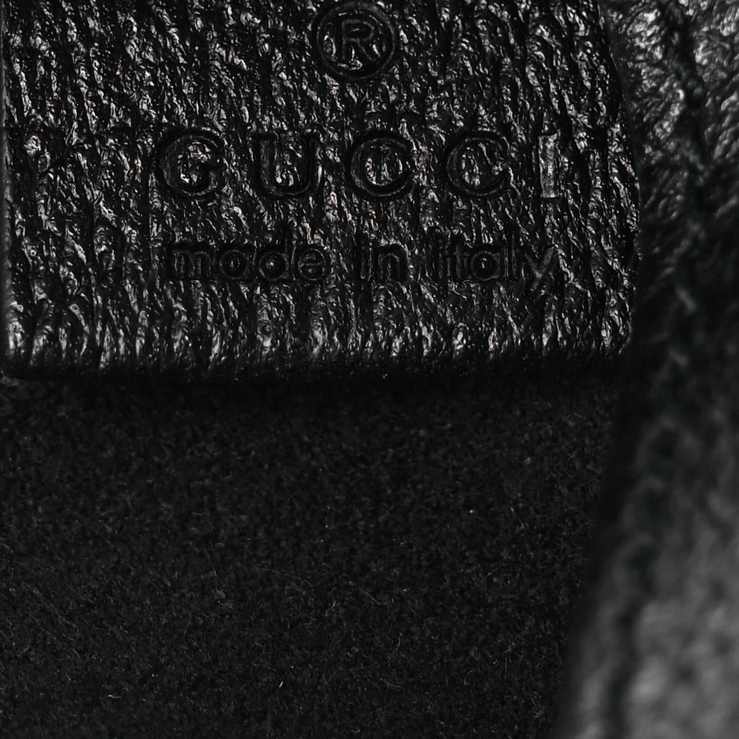 Grained Calfskin Bee Star Portfolio Black