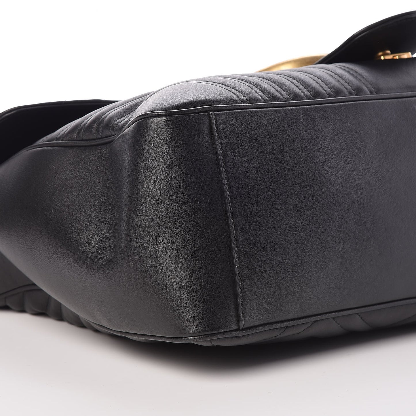 Calfskin Matelasse Maxi GG Marmont Top Handle Shoulder Bag Black