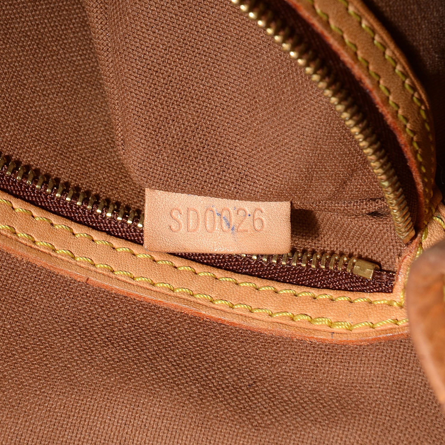 Louis Vuitton Monogram Batignolles Horizontal 7 of 7