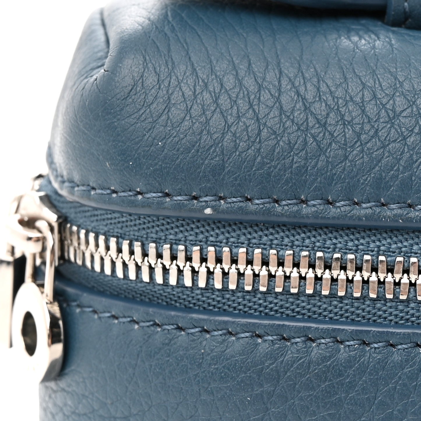 Grained Calfskin L19 Extra Pocket Pouch Cloud Sky