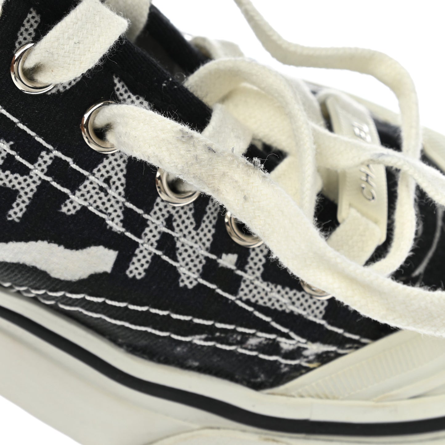 Printed Fabric Low Top Logo Sneakers 35.5 White Black