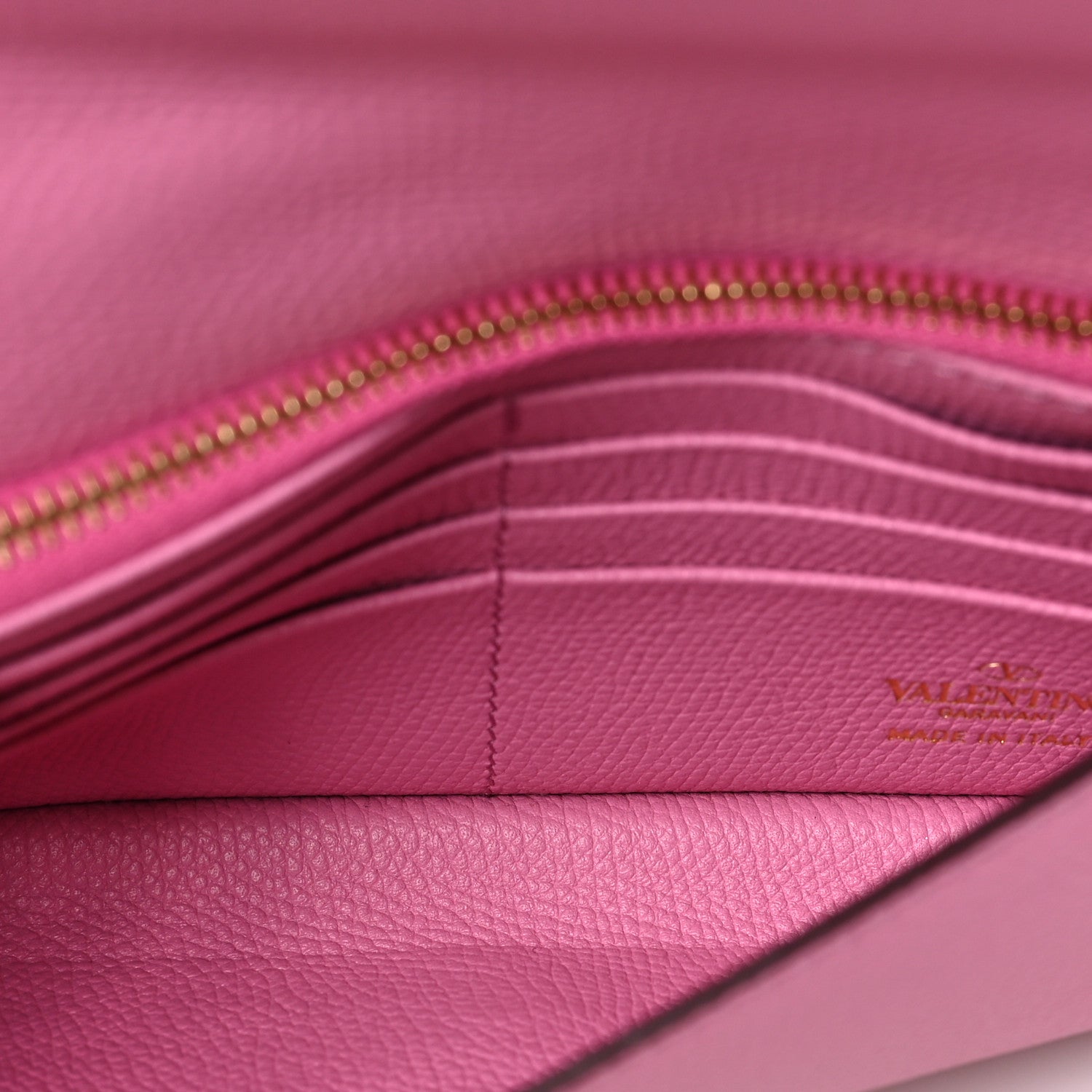 Valentino Garavani Grainy Calfskin VLogo Top Handle Wallet With Chain Feminine Pink 5 of 7