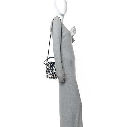 Valentino Garavani Toile Iconographe Nappa Mini Vlogo Signature Bucket Bag White Worker 2 of 9