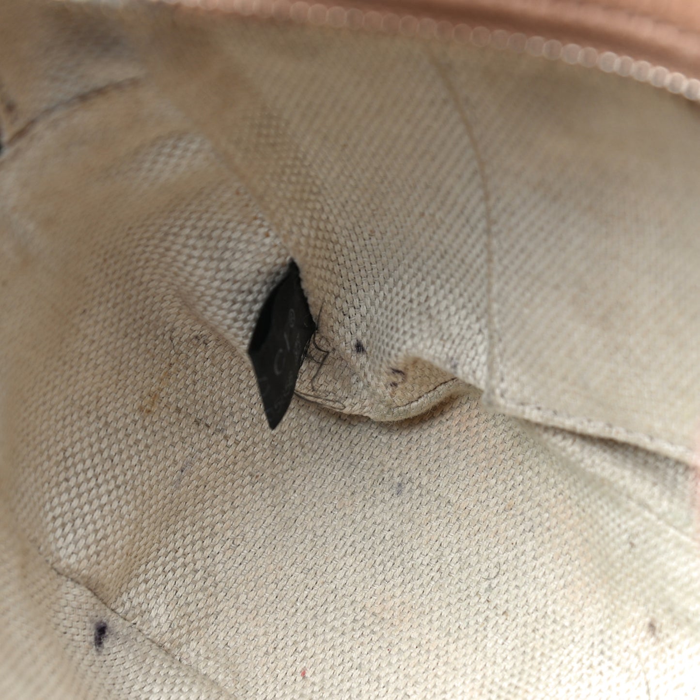 Pebbled Calfskin Small Soho Disco Bag Camelia