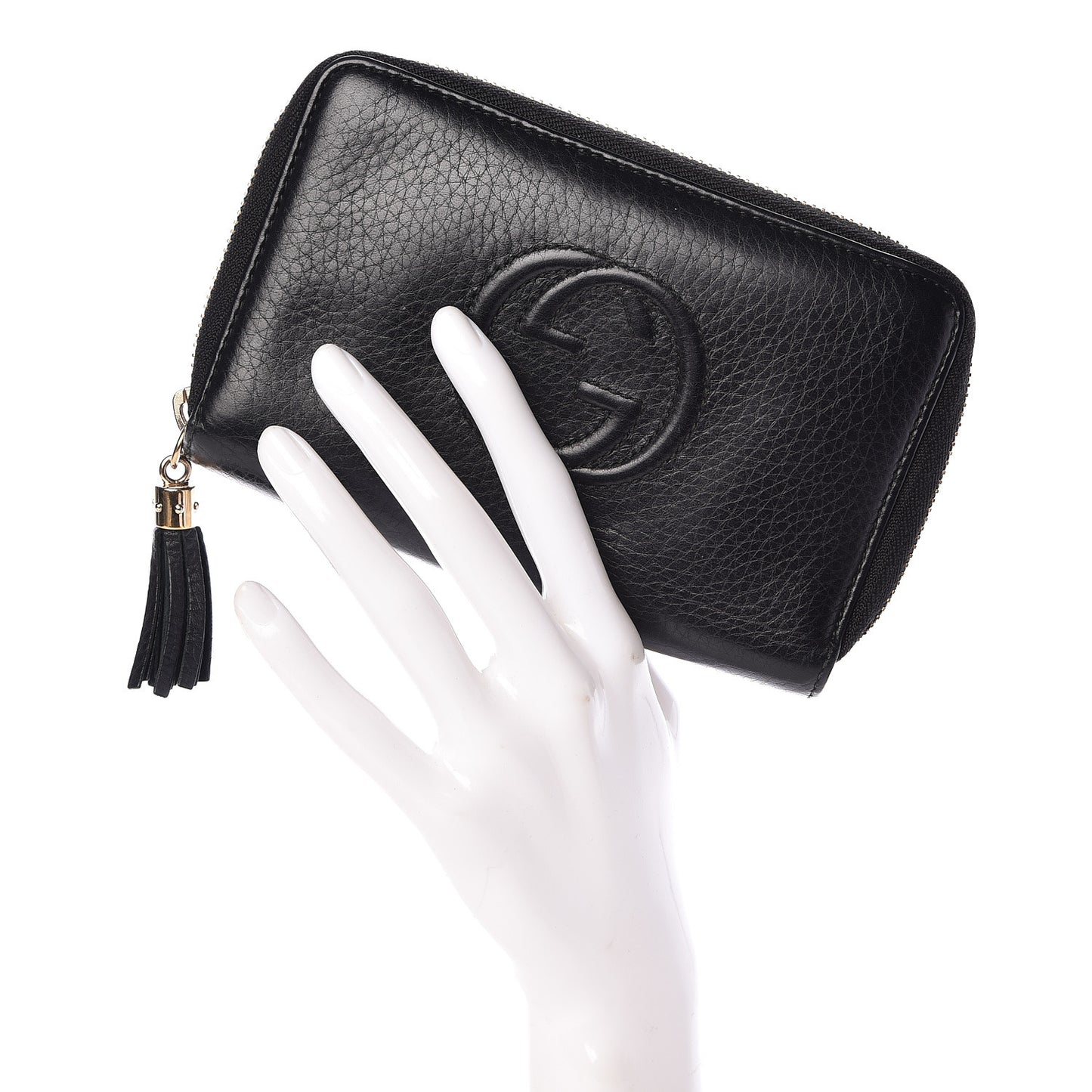 Pebbled Calfskin Medium Soho Zip Around Wallet Black