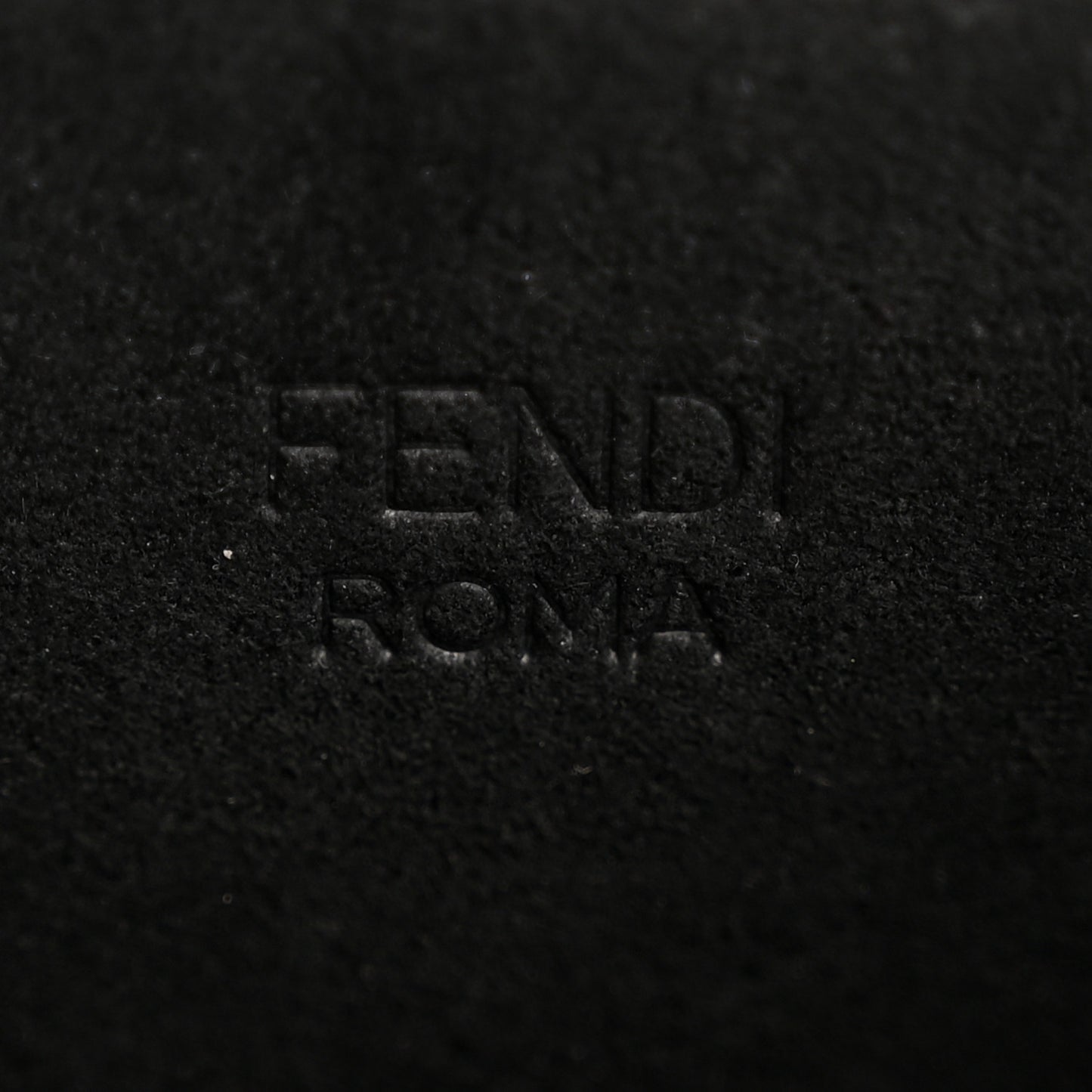 Vitello Brenta Cher Medium Fendi C'mon Black