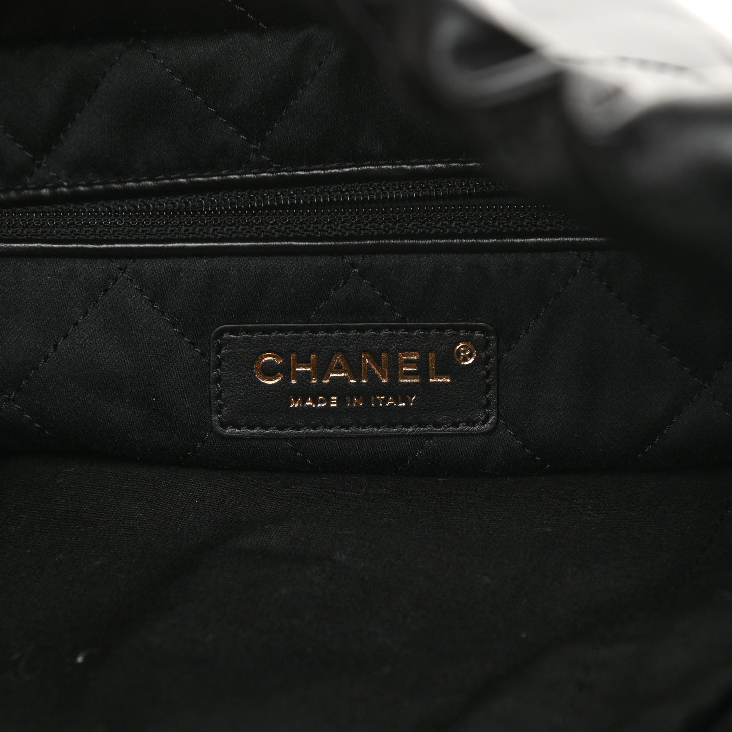 Shiny Calfskin Quilted Small Chanel 22 Black