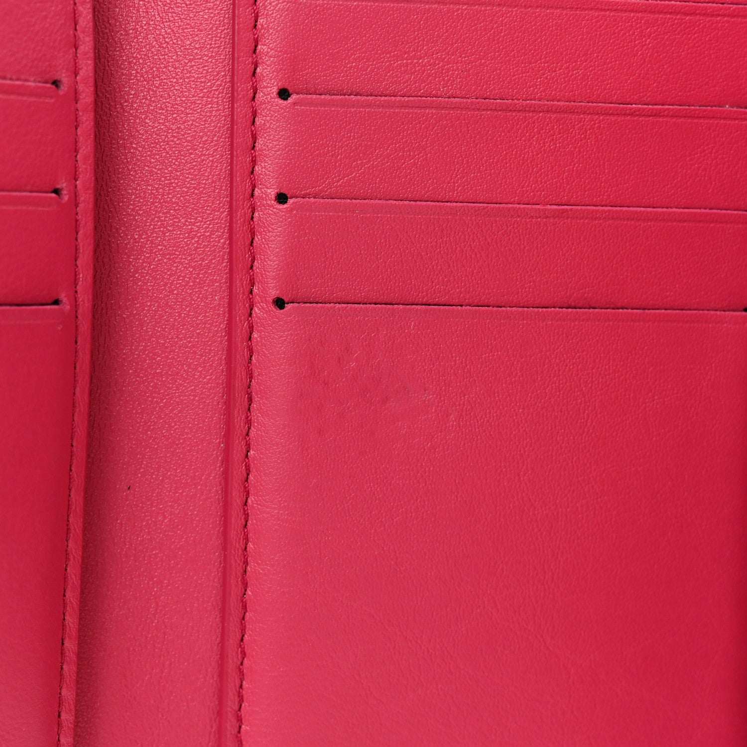 Louis Vuitton Taurillon Capucines Compact Wallet Black 8 of 17