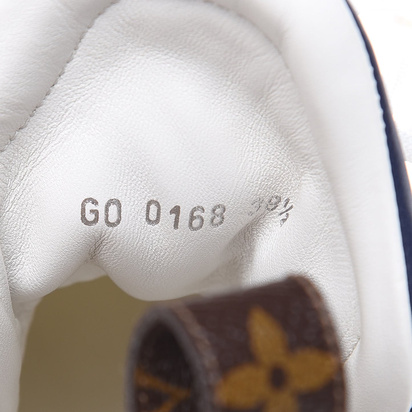 Calfskin Technical Nylon LV Archlight Sneaker 38 White