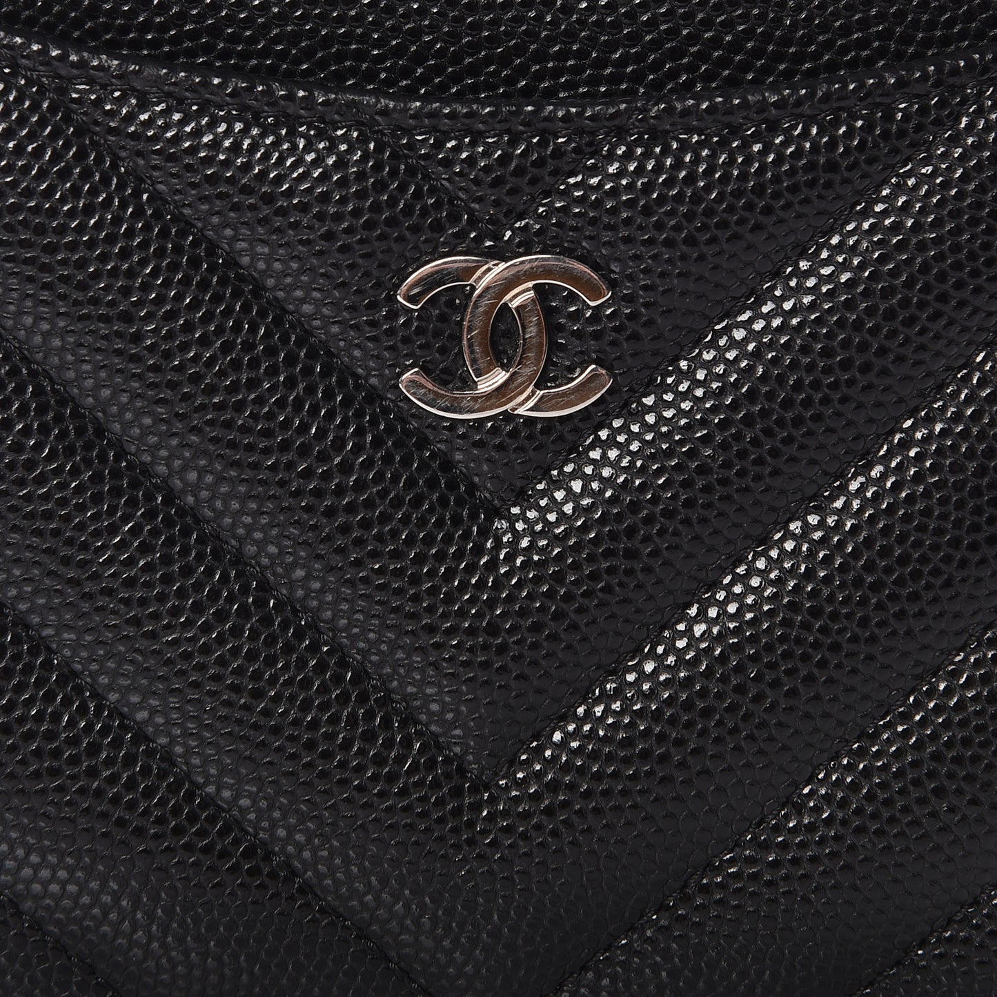 Caviar Chevron Quilted CC Zip Card Holder Black