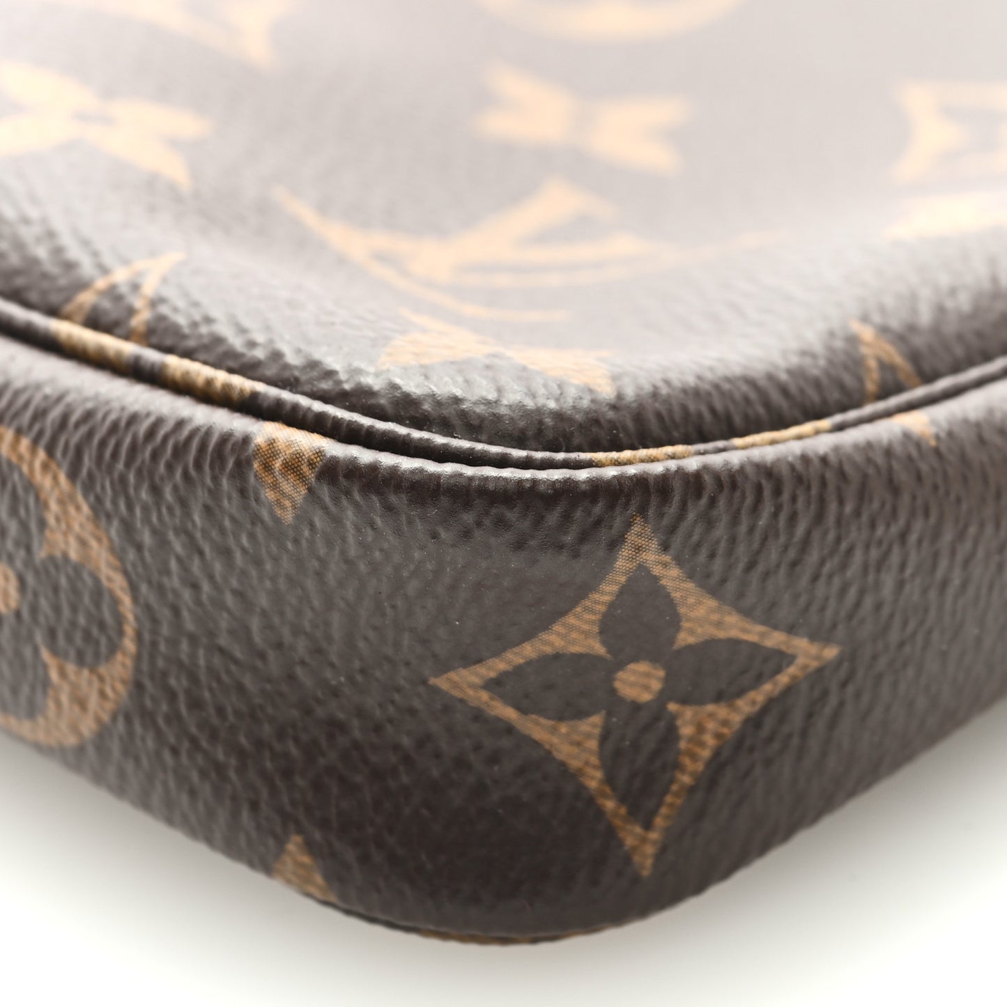 Damier Ebene Mini Pochette Accessories