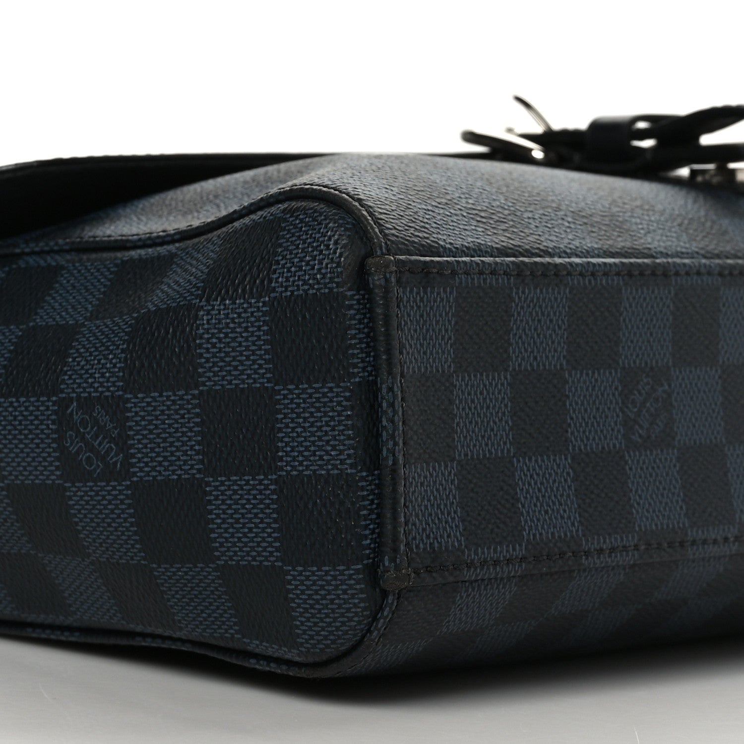 Louis Vuitton Damier Cobalt Newport Messenger MM 7 of 9