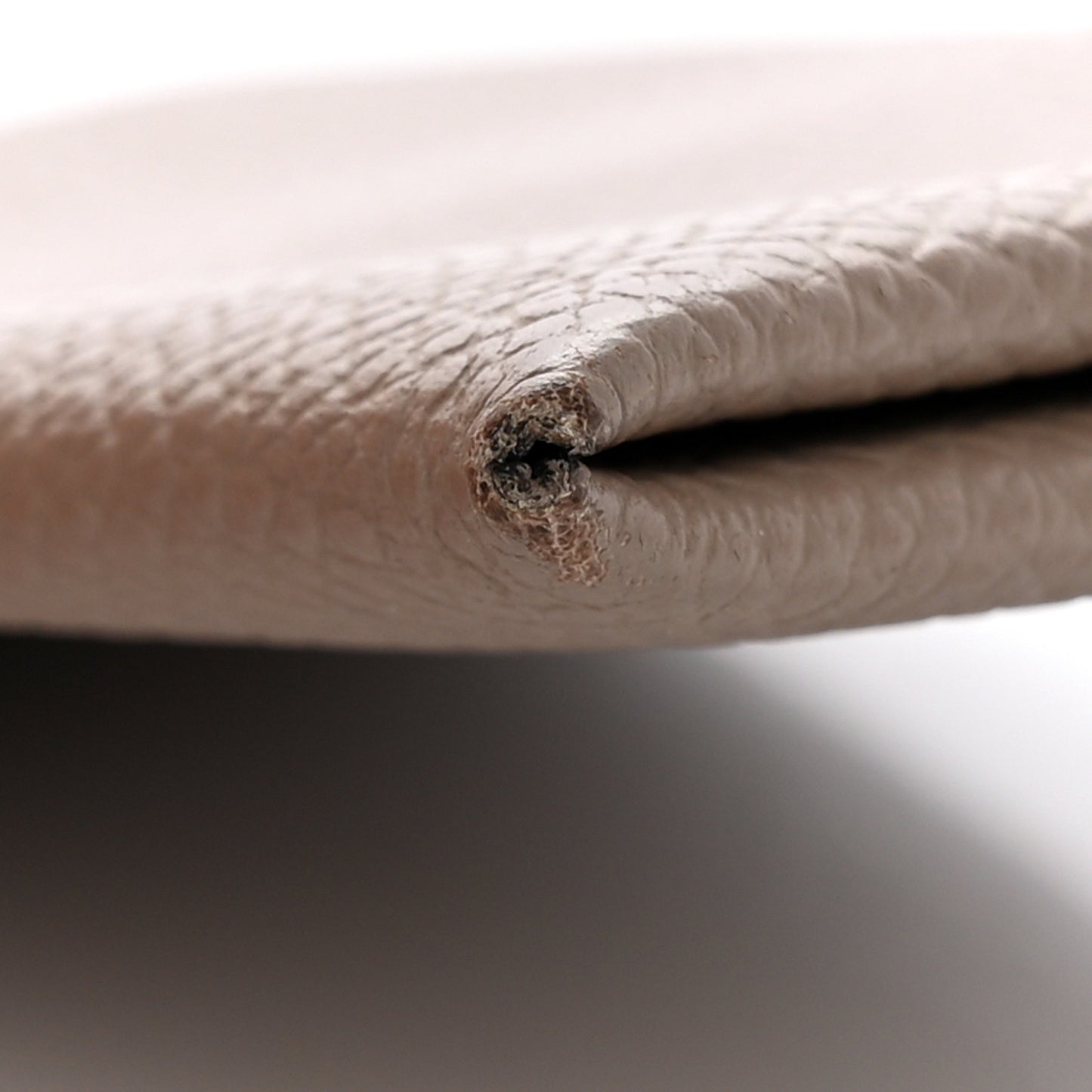 Epsom Calvi Card Case Gris Asphalt