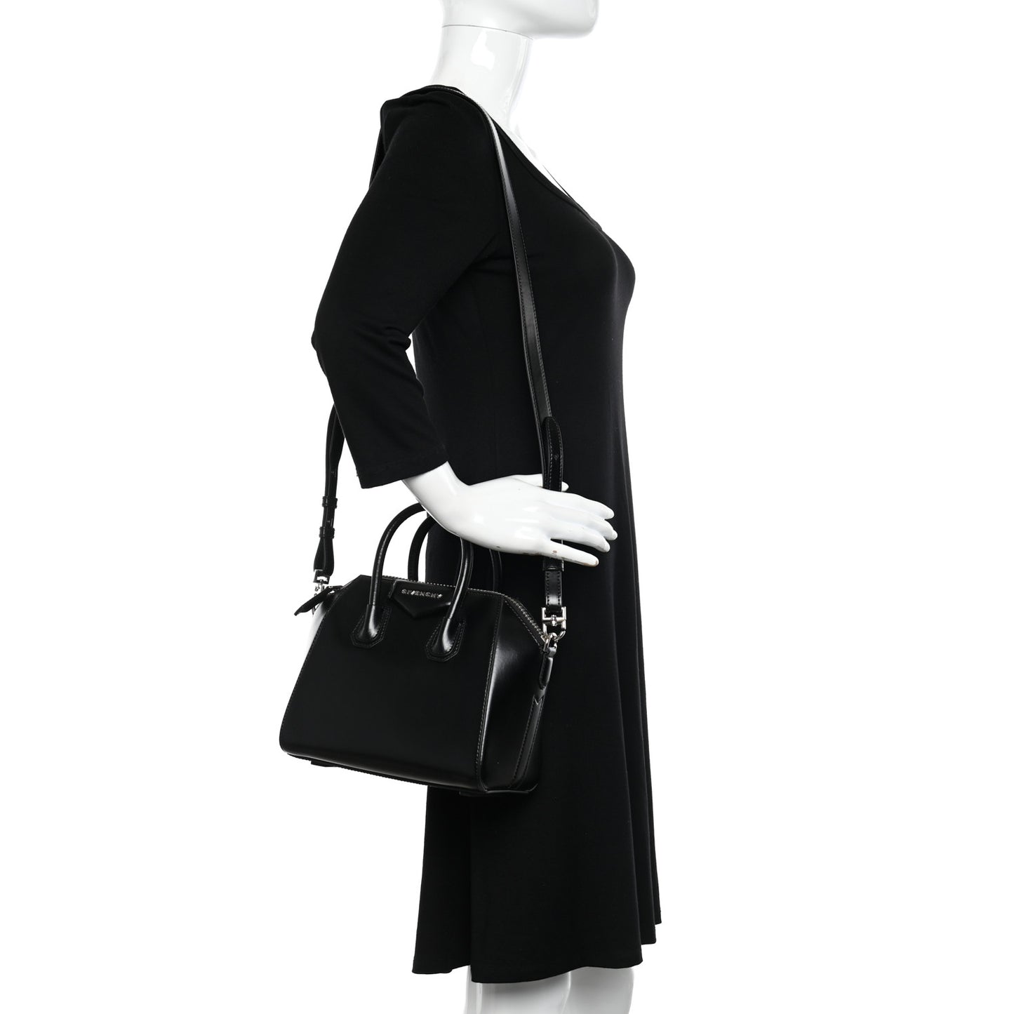 Shiny Lord Calfskin Mini Antigona Black