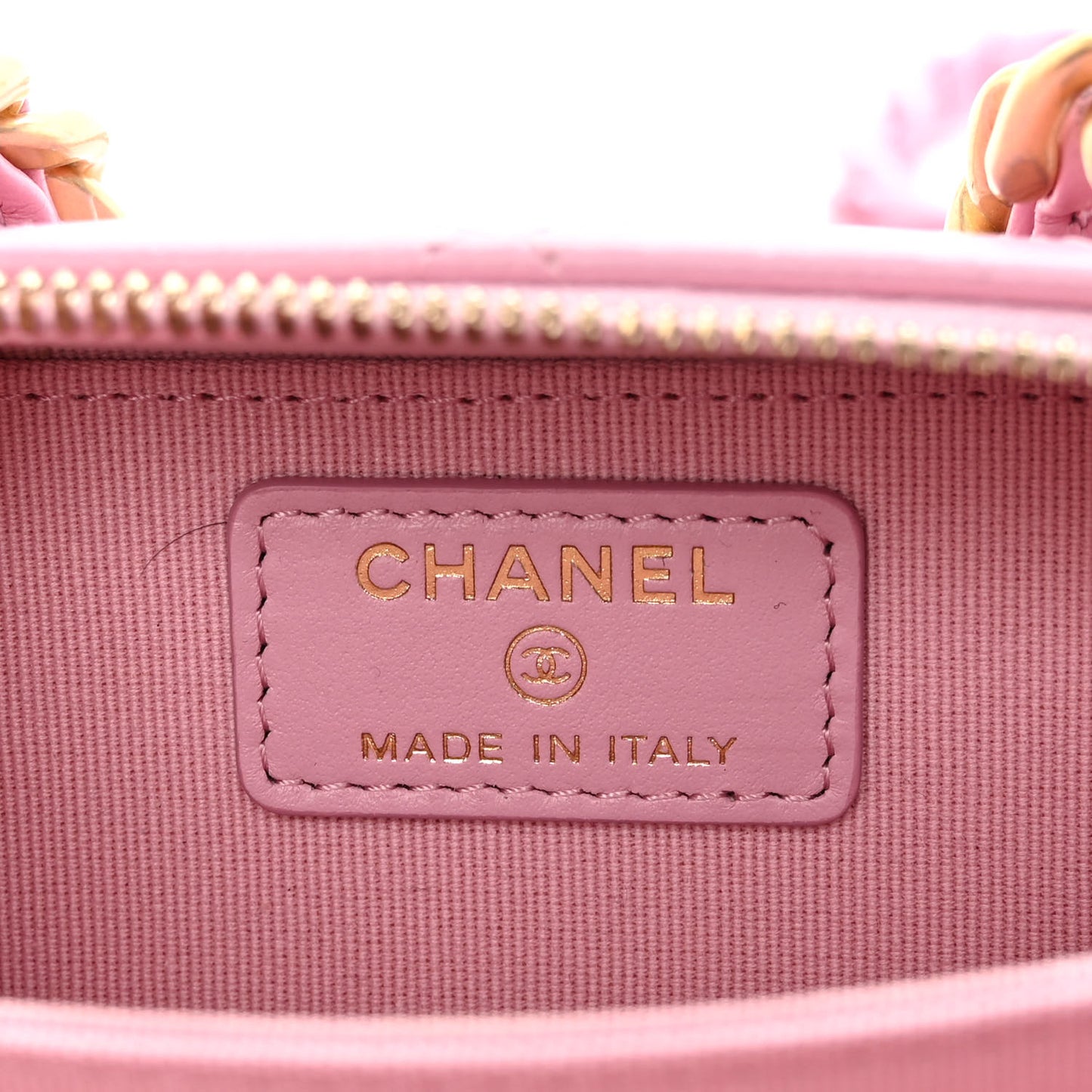 Lambskin Quilted Mini Lacquered Chain Clutch Pink