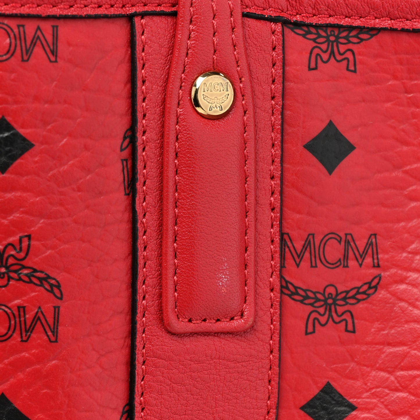 Visetos Medium Liz Reversible Shopper Tote Ruby Red