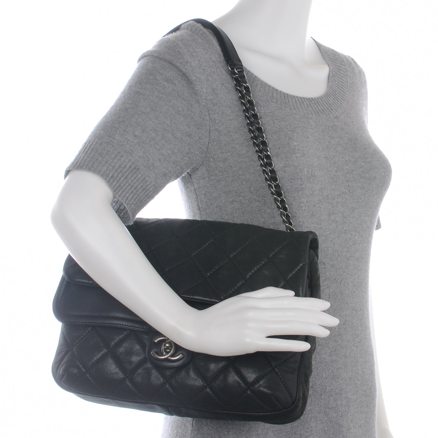 Iridescent Calfskin Jumbo Double Flap Black