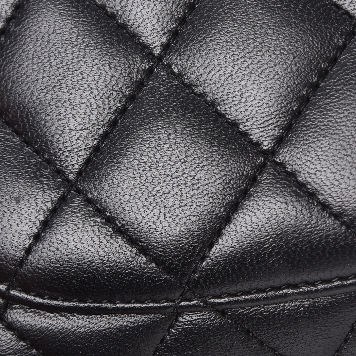 Lambskin Quilted Zipped Pocket Wallet Black