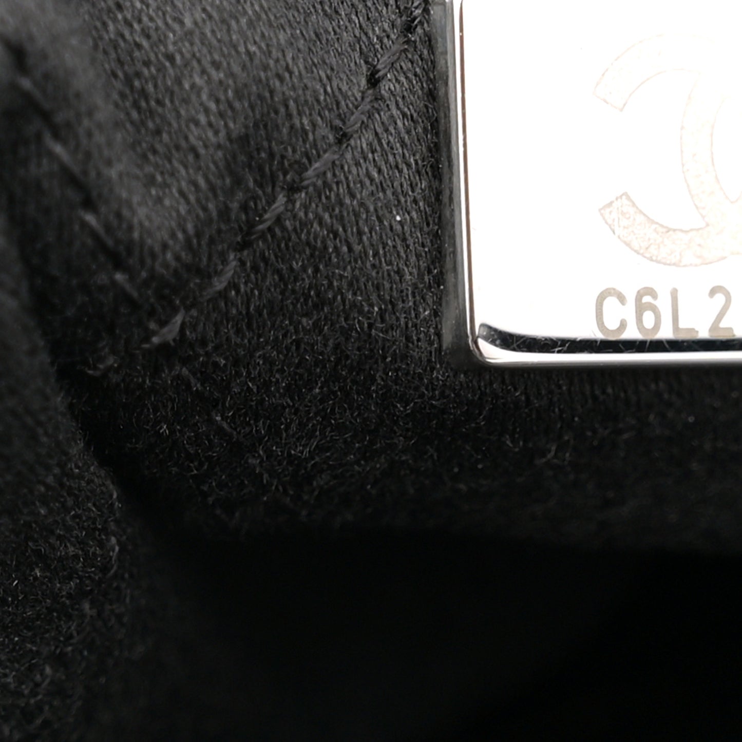 Shiny Calfskin Quilted Small Chanel 22 Black