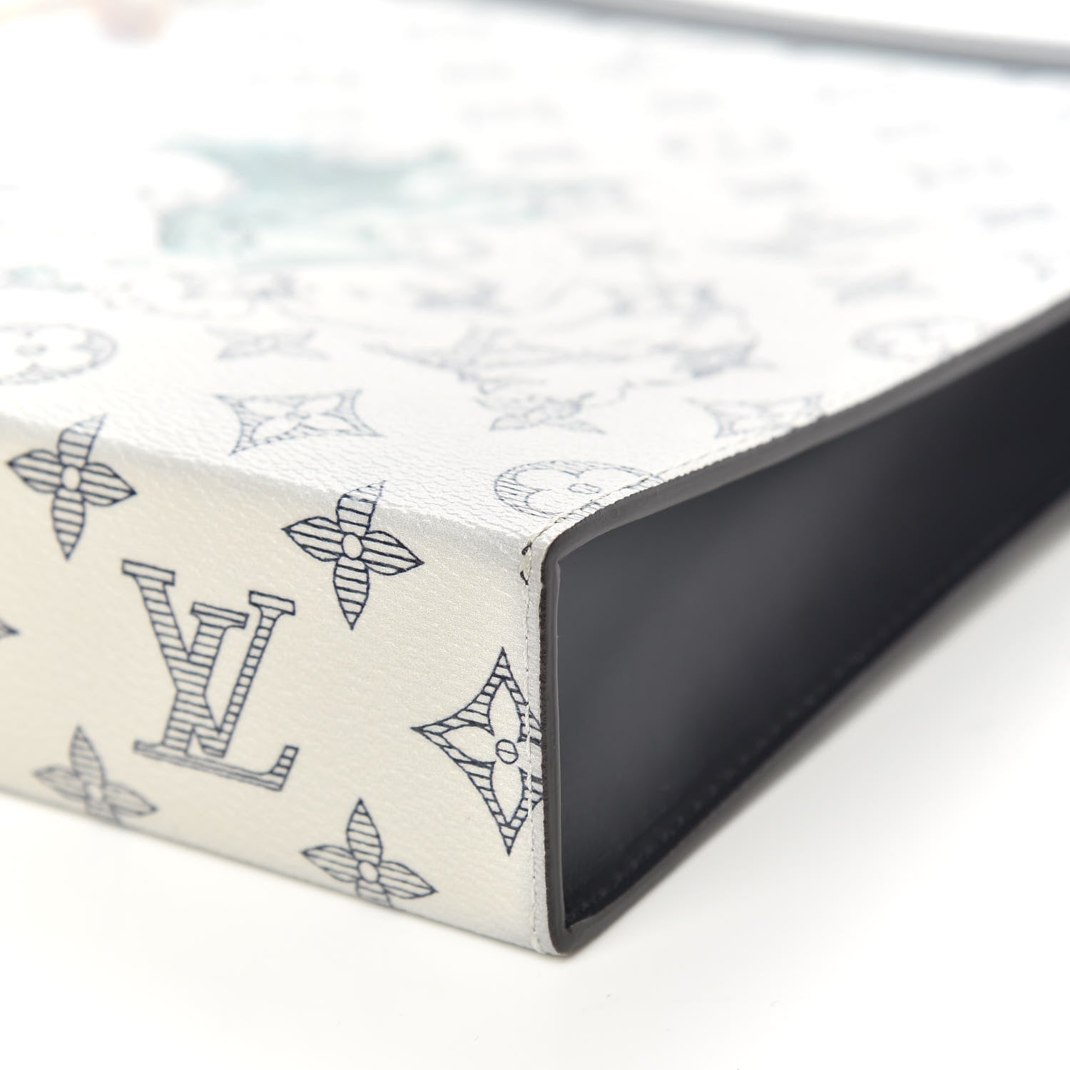 Louis Vuitton Savane Monogram Chapman Pochette Voyage GM Dune 9 of 10