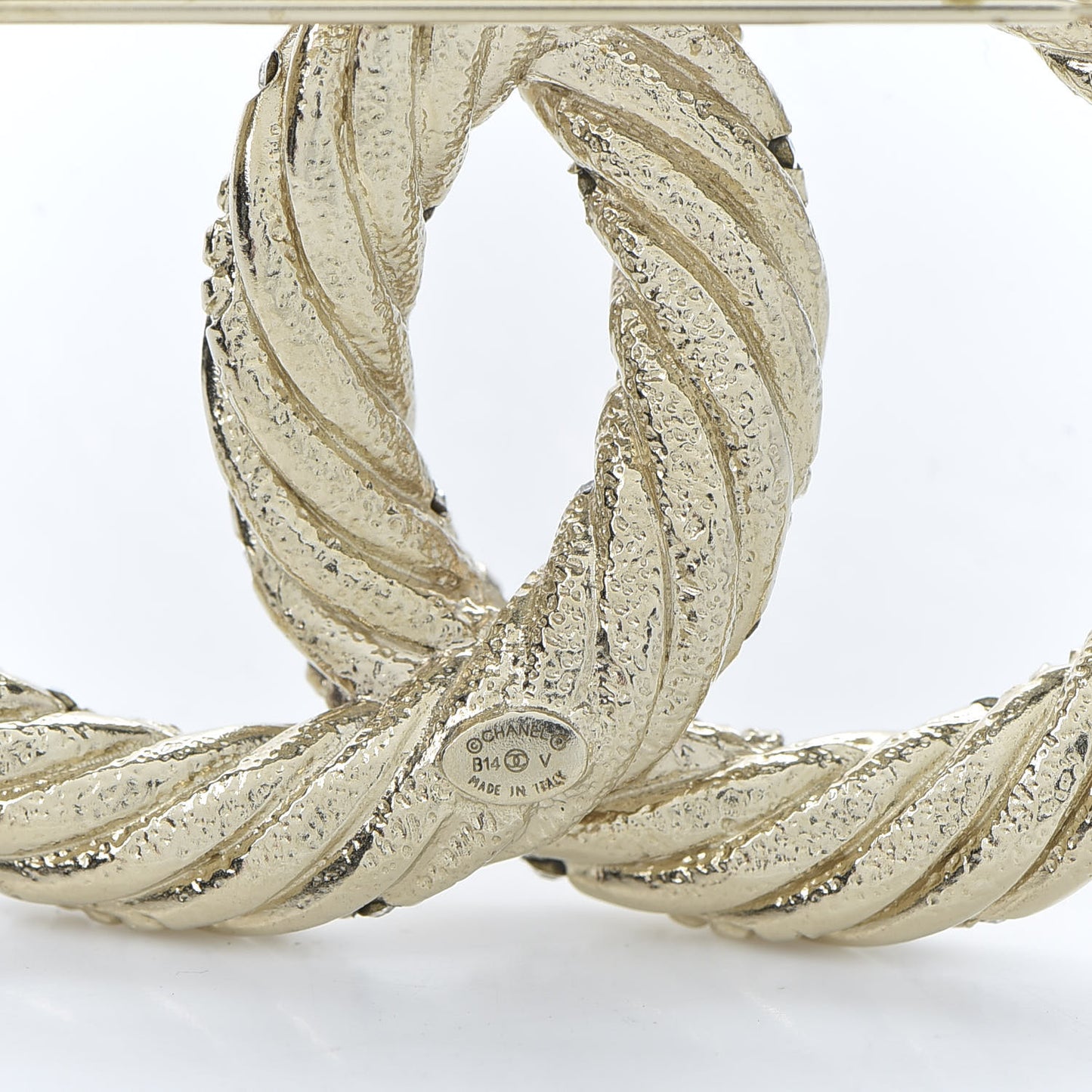 Crystal Twisted CC Brooch Light Gold