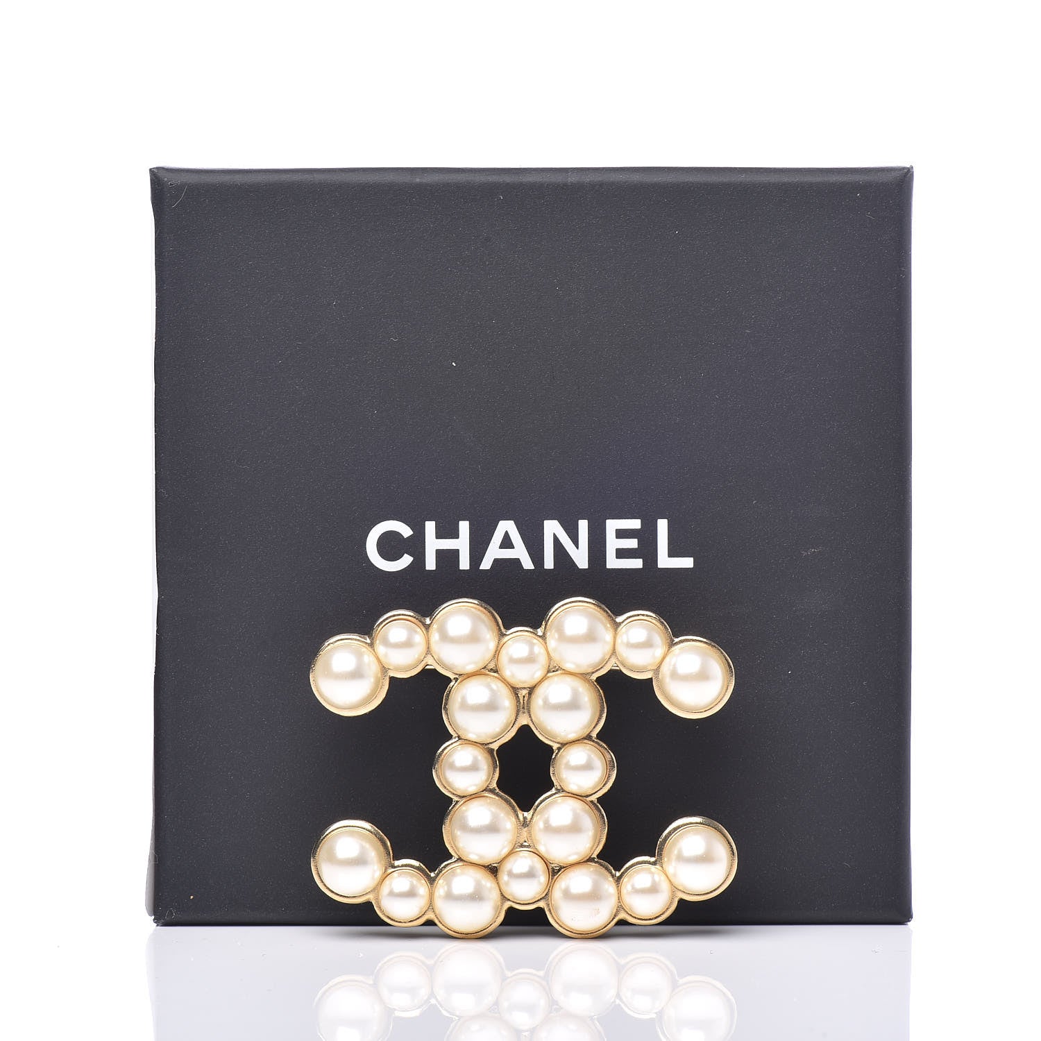 Chanel Pearl CC Brooch Light Gold 5 of 5