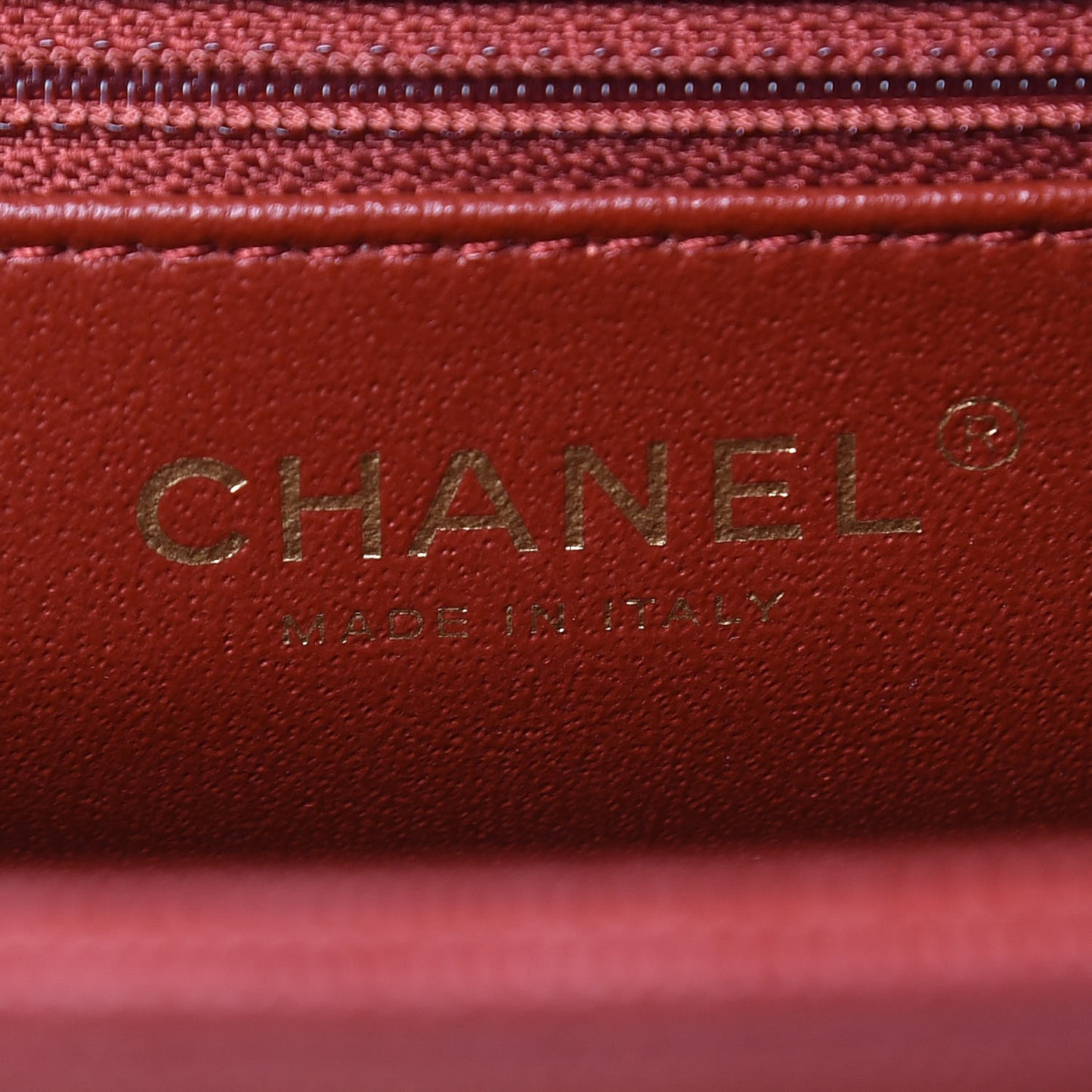 Caviar Quilted Medium Business Affinity Flap Red