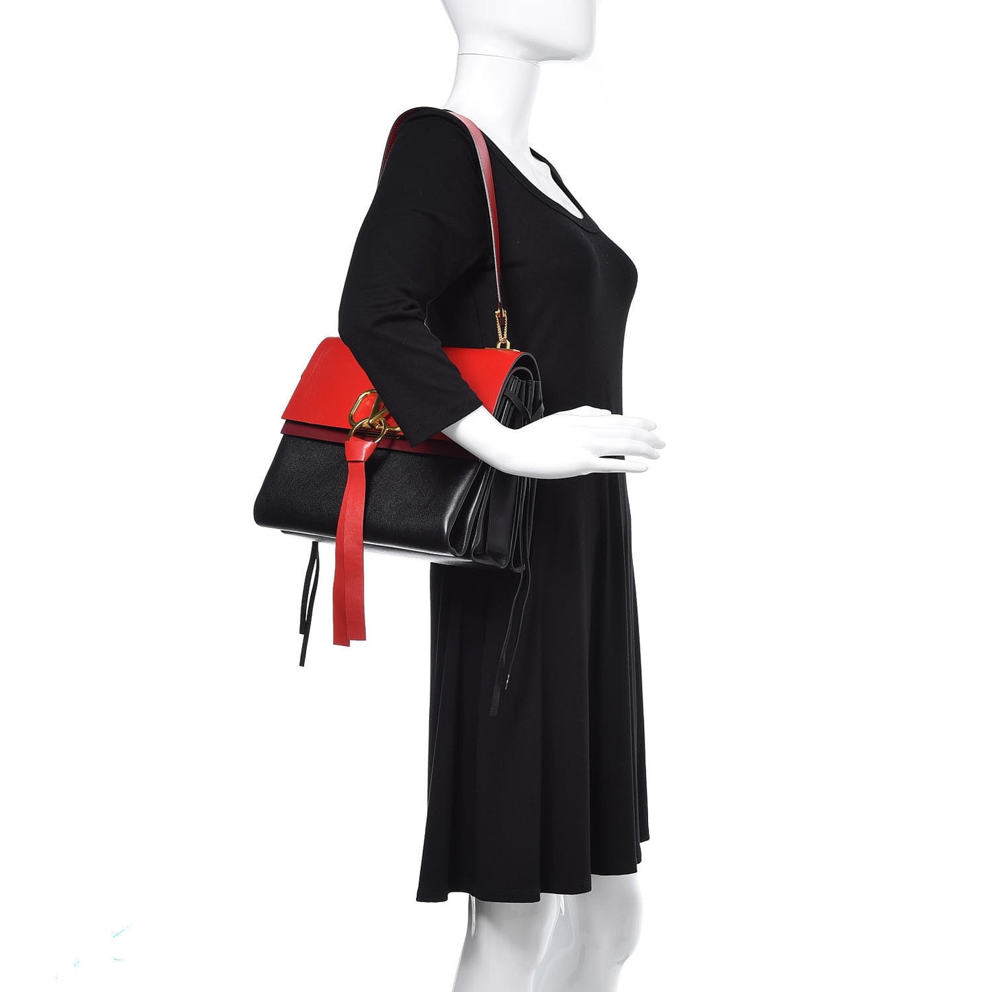 Smooth Calfskin Medium Vring Shoulder Bag Rouge Pur Cerise Black