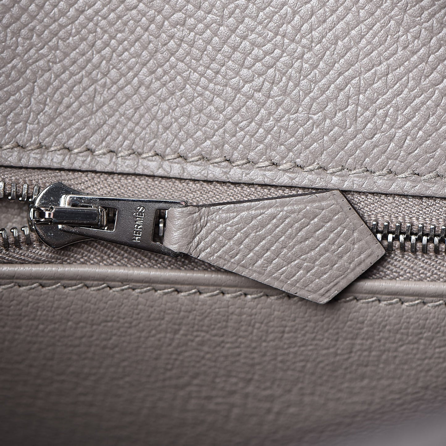 Epsom Kelly Sellier 28 Gris Asphalte