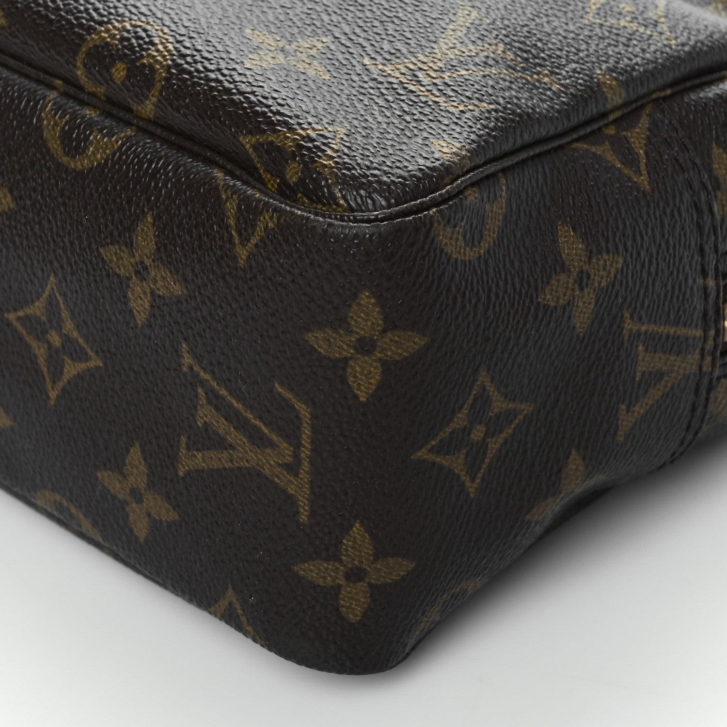 Louis Vuitton Monogram Trousse Toilette 28 9 of 9