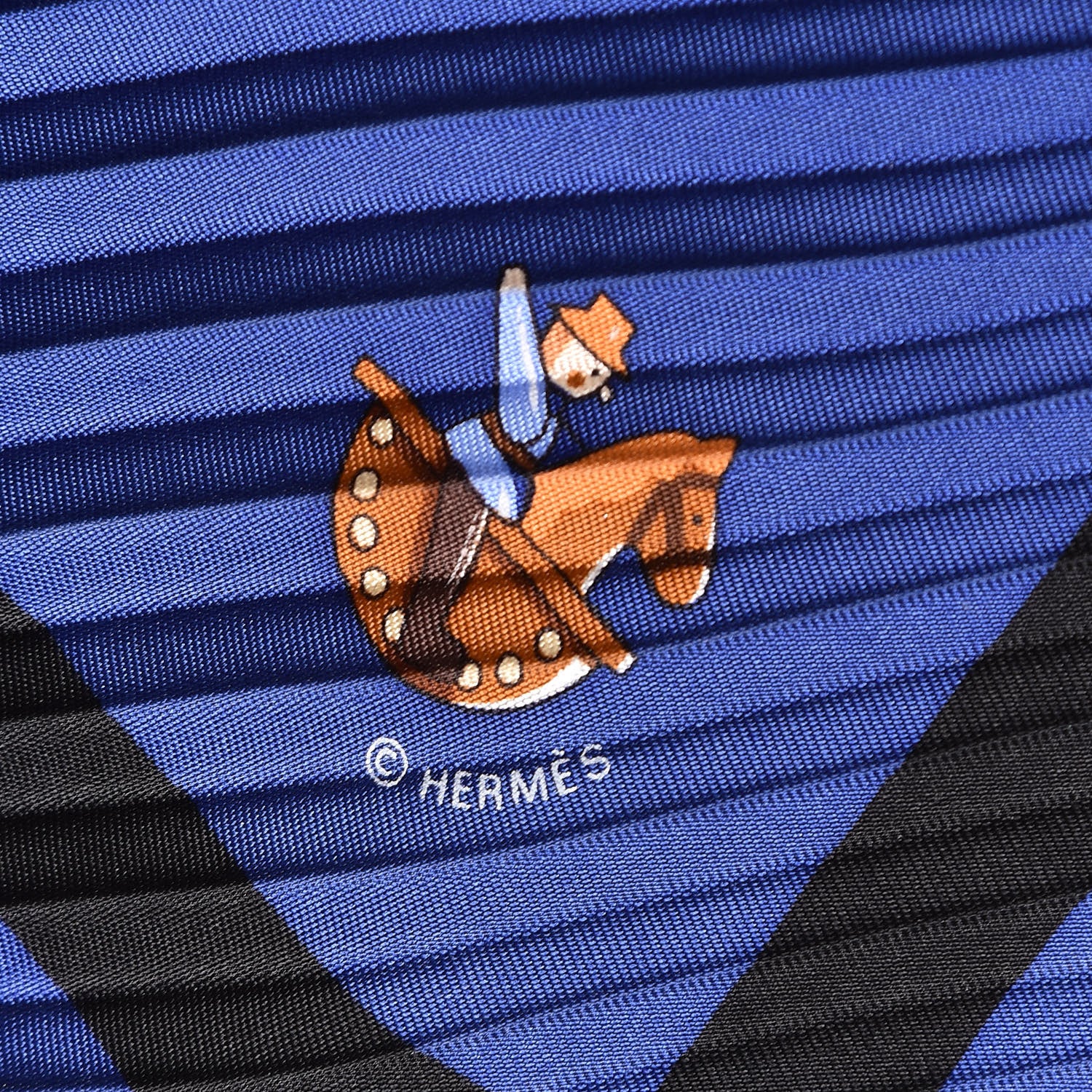 Hermes Silk Plisse Raconte Moi Le Cheval Scarf 90 3 of 4