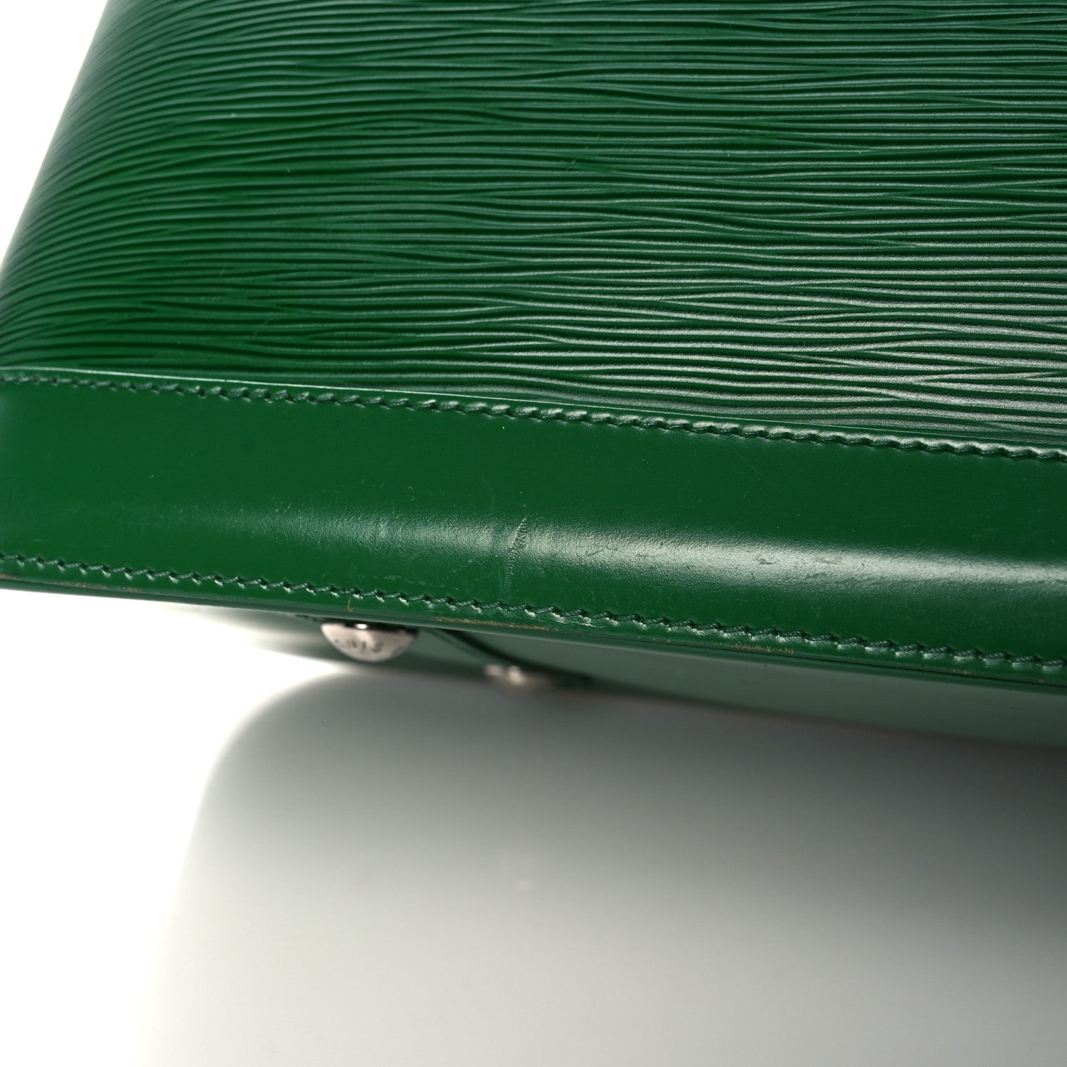 Louis Vuitton Epi Alma PM Borneo 15 of 23