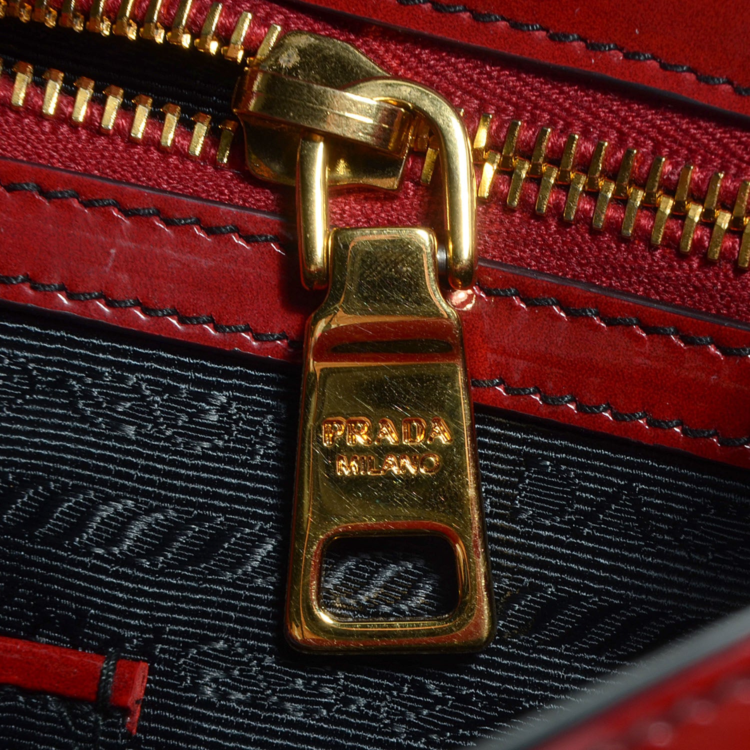 Prada Spazzolato Calfskin Large Tote Scarlatto Fume 3 of 13