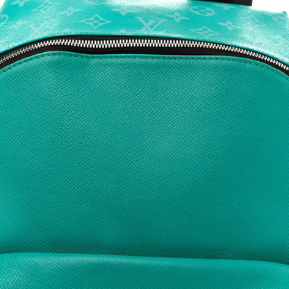 Louis Vuitton Taiga Monogram Discovery Backpack PM Vert 7 of 16