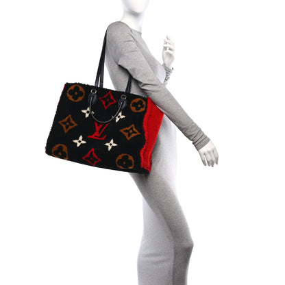 Louis Vuitton Shearling Monogram Giant Teddy Onthego GM Black Red 2 of 10