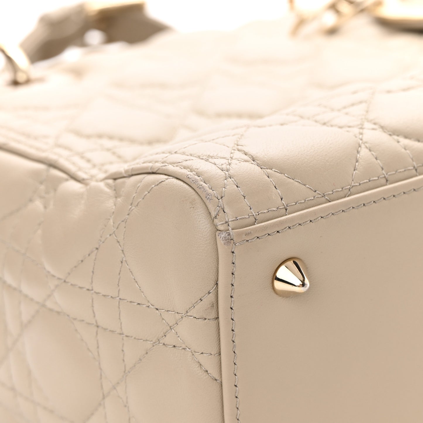Lambskin Cannage Medium Lady Dior Beige