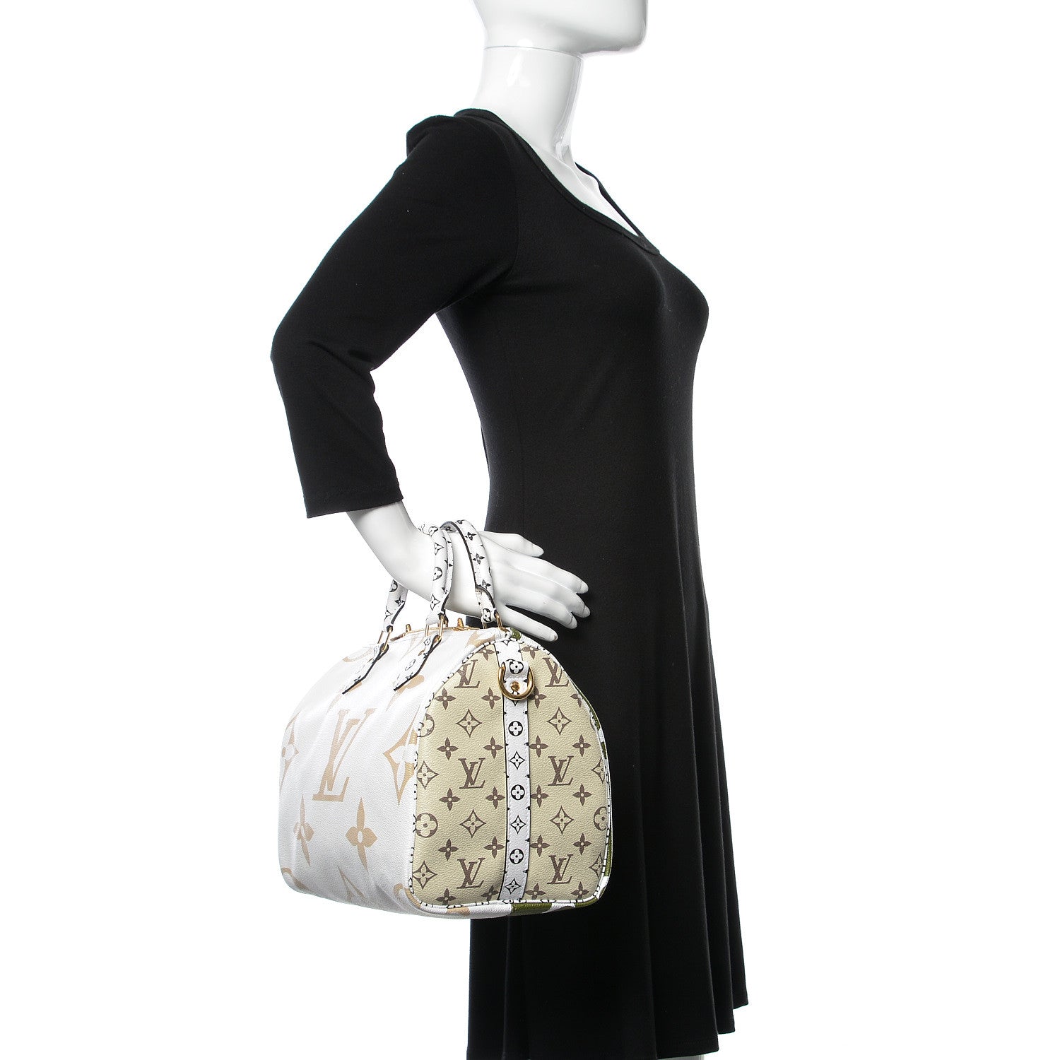 Louis Vuitton Monogram Giant Speedy Bandouliere 30 Kaki Beige 3 of 10