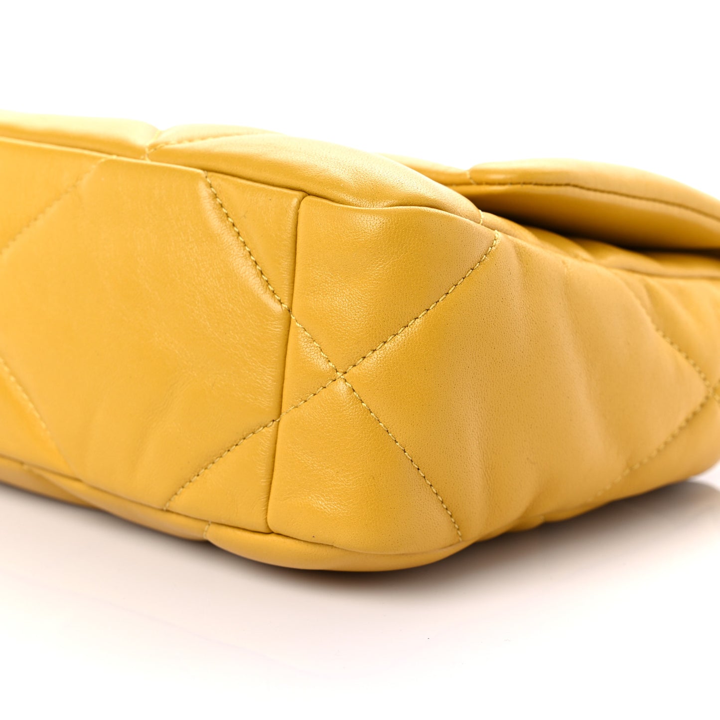 Lambskin Quilted Medium Chanel 19 Flap Yellow
