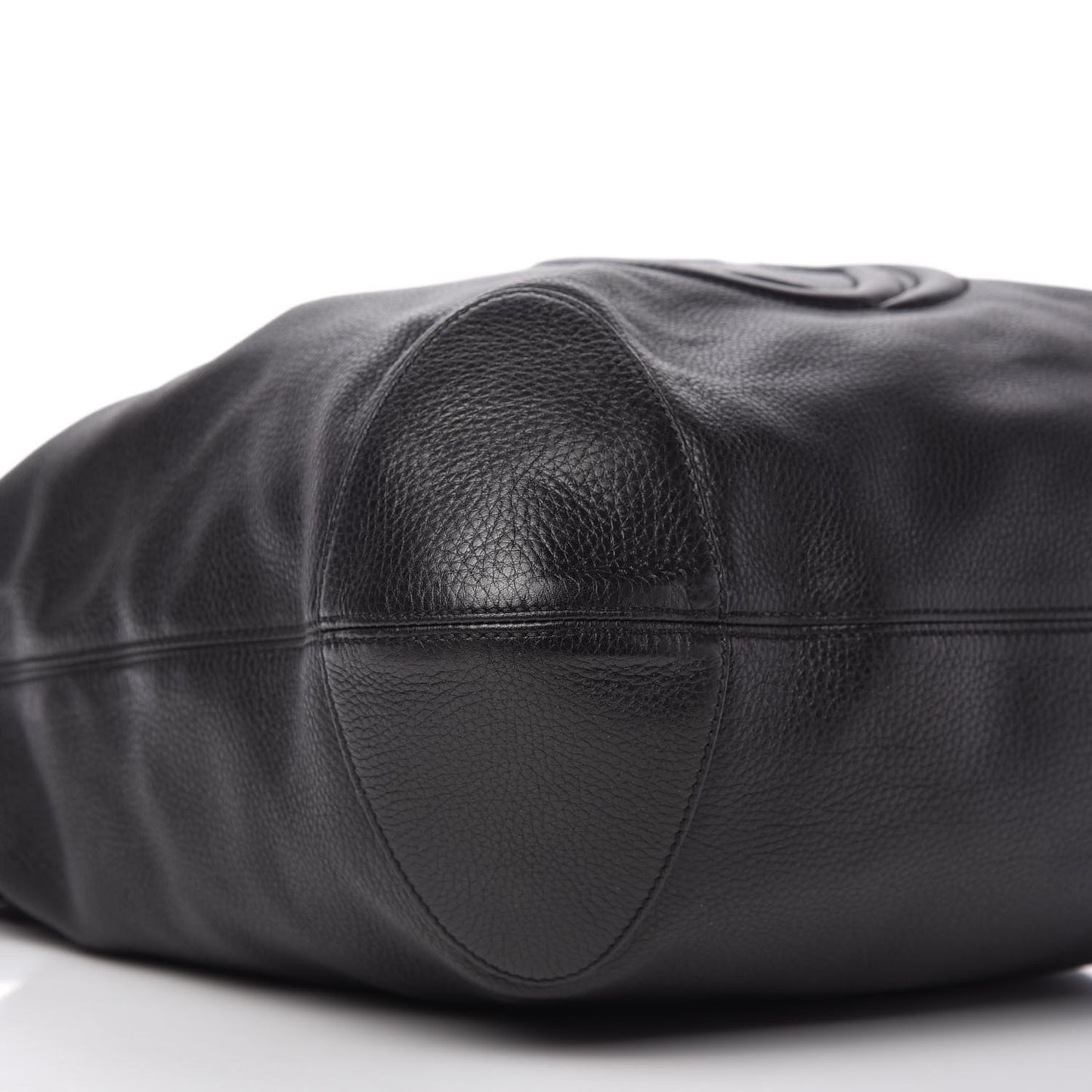 Pebbled Calfskin Medium Soho Chain Hobo Black