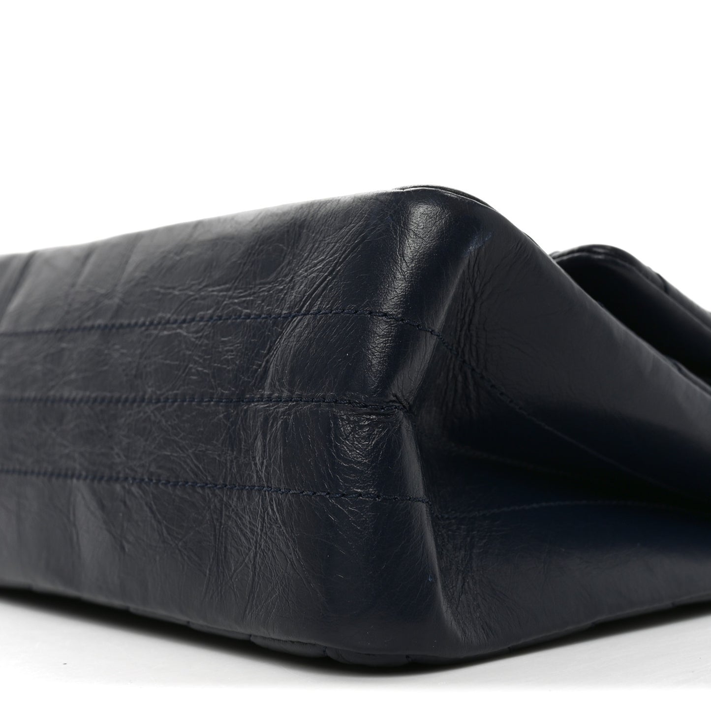 Aged Calfskin Chevron Quilted 2.55 Reissue 226 Flap Navy Blue
