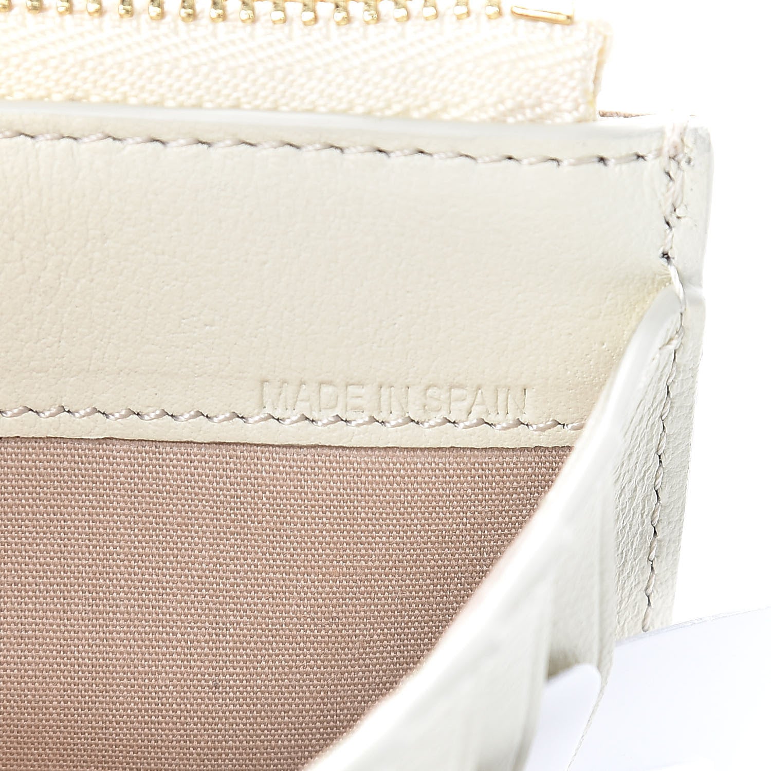 Chloe Smooth Calfskin Logo Vick Zip Card Case Natural White 7 of 9