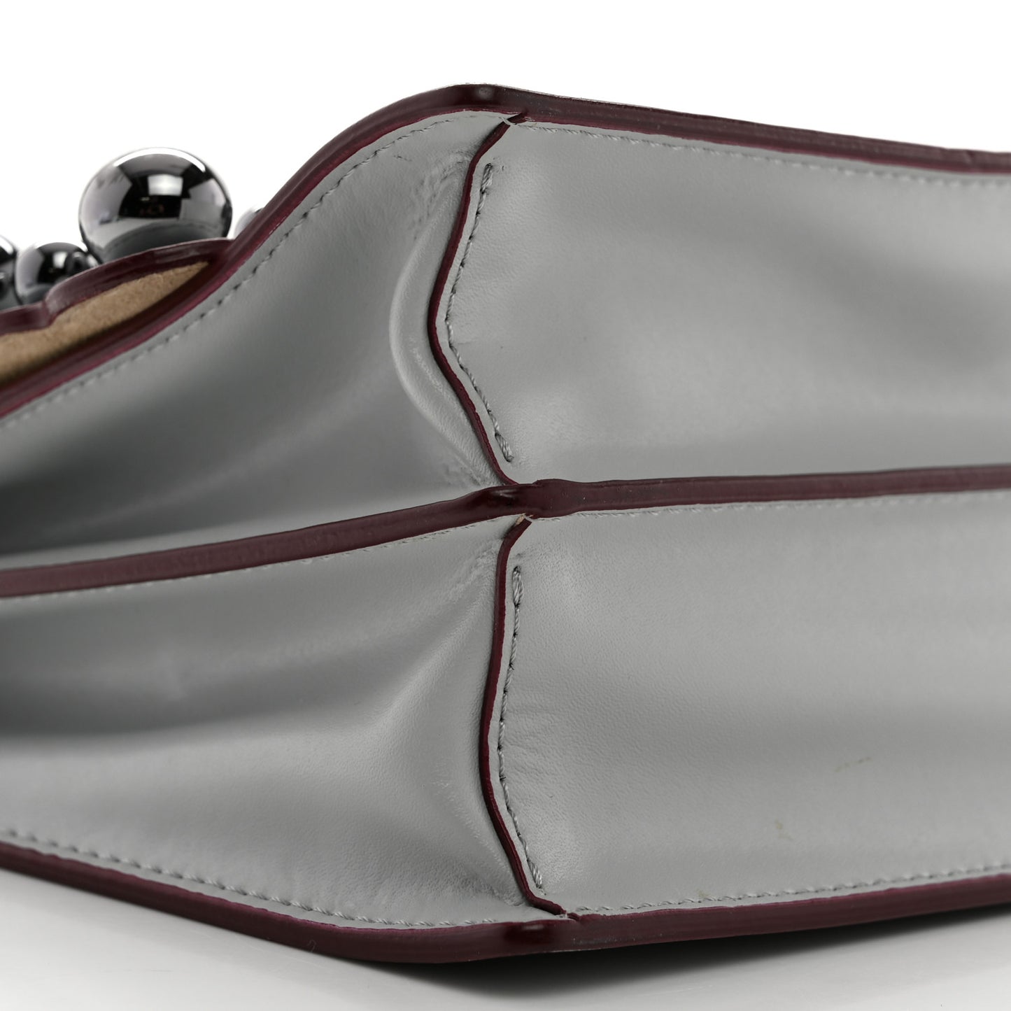 Vitello Liberty Scalloped Studded Small Kan I Shoulder Bag Grigio Perla