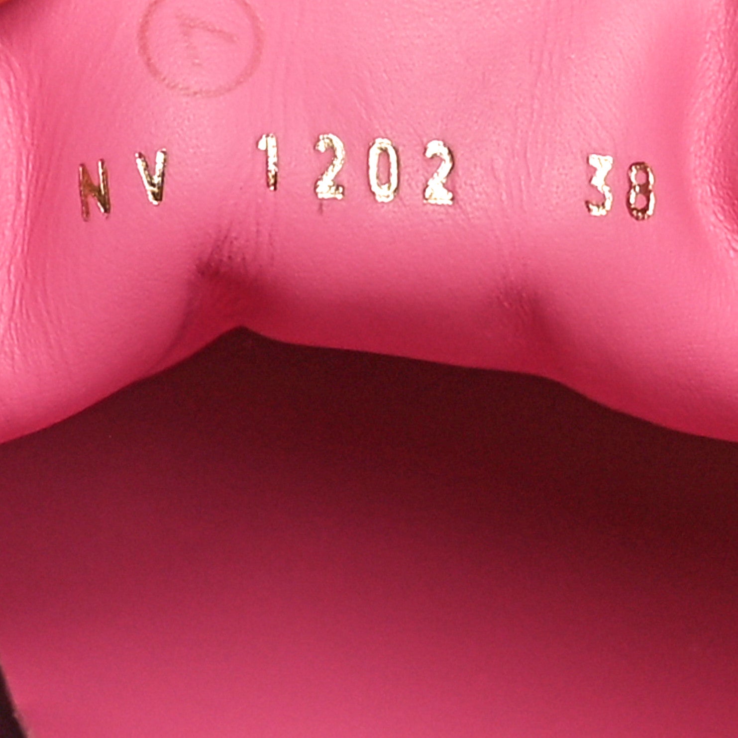 Louis Vuitton Lambskin Embossed Monogram Time Out Sneakers 38 White Pink 9 of 9