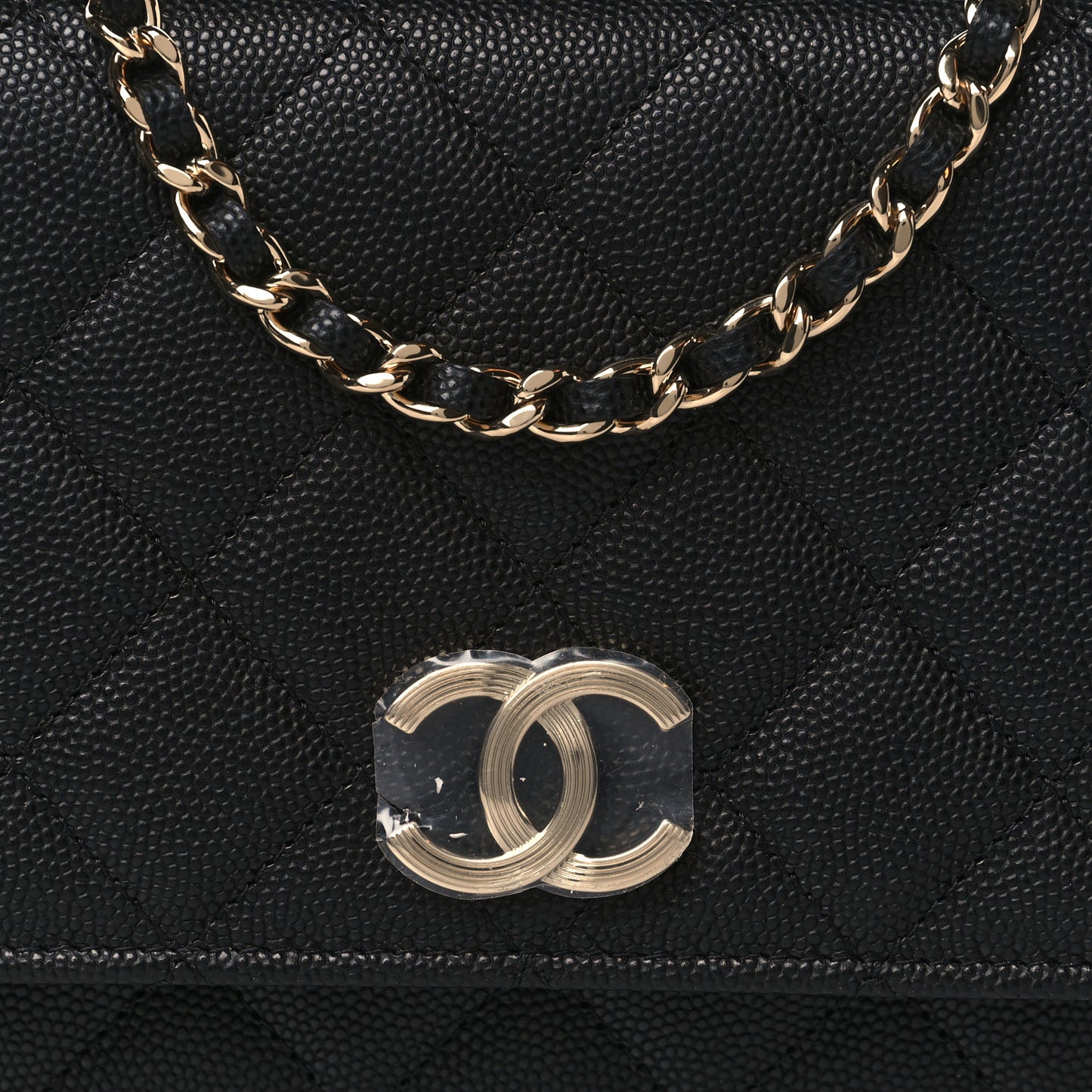 Caviar Quilted Striated CC Wallet On Chain WOC Black