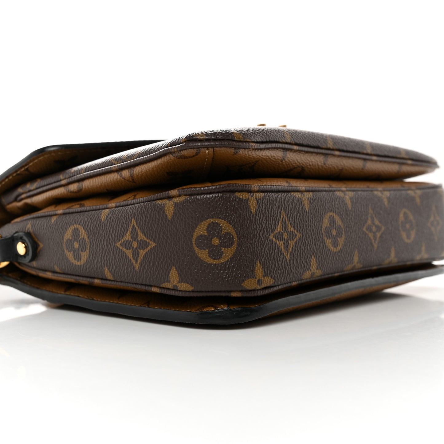 Reverse Monogram Pochette Metis