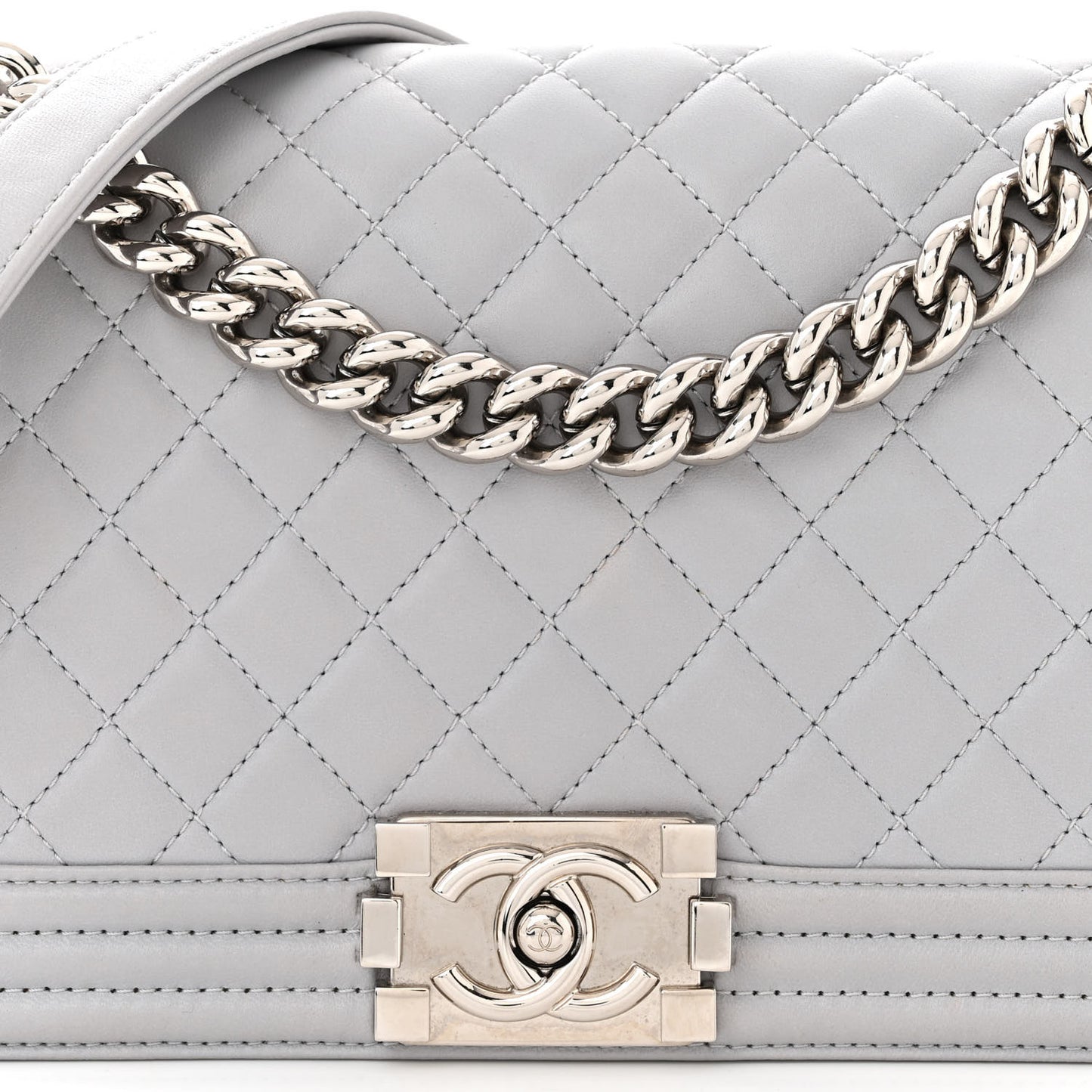 Lambskin Quilted Medium Boy Flap Grey