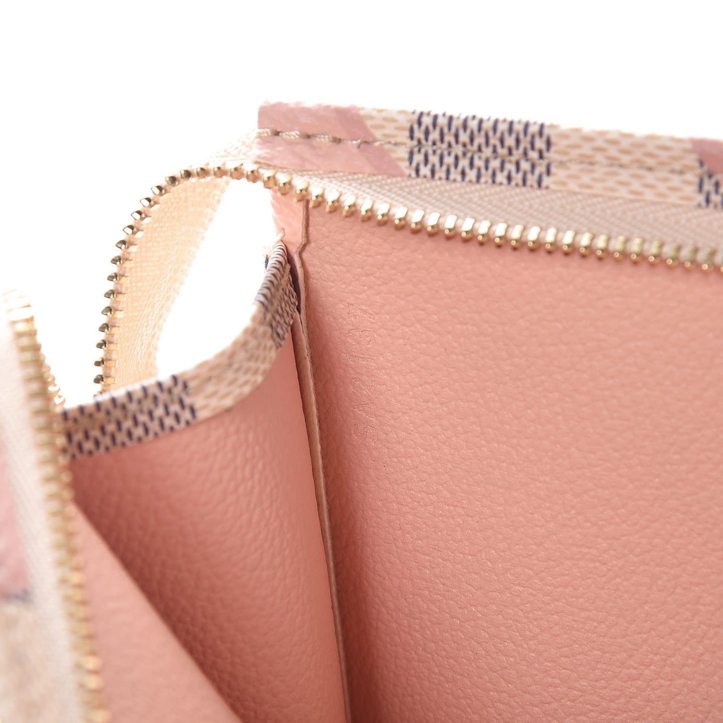 Damier Azur Tahitienne Toiletry Pouch 26