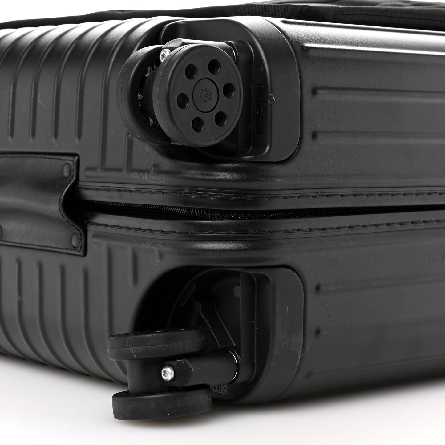Matte Polycarbonate Essential Sleeve Compact Black