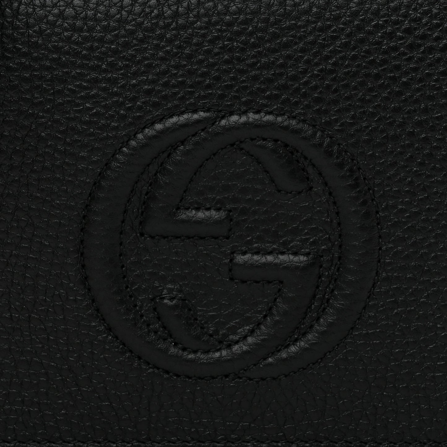 Pebbled Calfskin Soho Wallet On Chain Black
